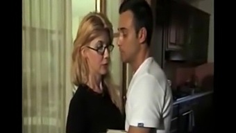 Italian Retro Beauty Enjoys Intense Anal Sex