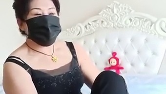 Mature Asian Cougar Seeks Sexual Encounter
