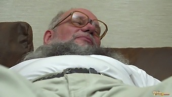 Grandpa Enjoys The Most When Receiving Oral Sex And Engaging In Cum Sharing With His Naughty Partners
