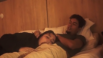 Stepbrother Seizes Opportunity For Solo Fucking And Oral Pleasure
