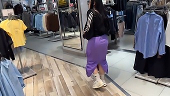 A Beautiful Colombian Woman Meets A Fan At The Mall And Seduces Him.
